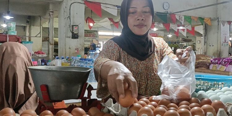 Tingginya Permintaan, Faktor Utama Kenaikan Harga Kebutuhan Pokok
