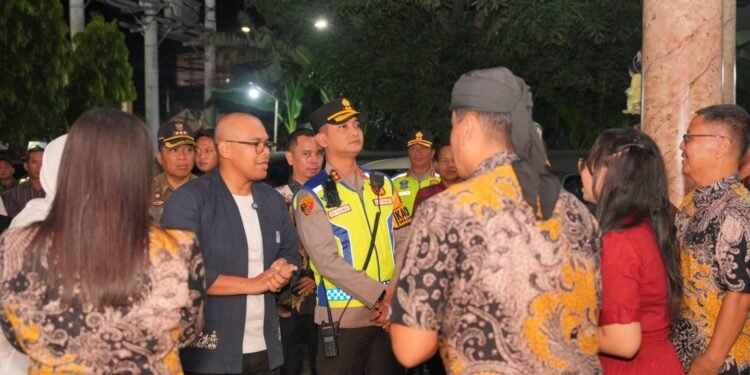 Pastikan ibadah Natal Aman, Bupati Batang Bersama Forkopimda Pantau Pelaksanaan Misa Malam Natal