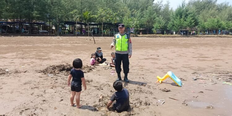 Polres Batang Tingkatkan Pengamanan Objek Wisata Selama Libur Natal dan Tahun Baru