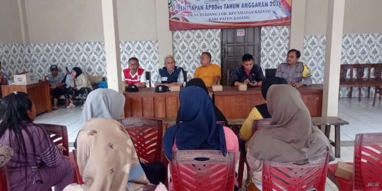 40 Hari Tanpa Kabar, Keluarga Awak KM Rizki Mina 3 Terima Santunan dari PMI Batang