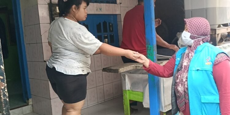 Banjir Surut, Warga Klidang Mulai Terserang Penyakit Kulit