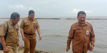 Atasi Pendangkalan, Muara Sungai Sambong Dikeruk demi Kelancaran Kapal dan Cegah Banjir