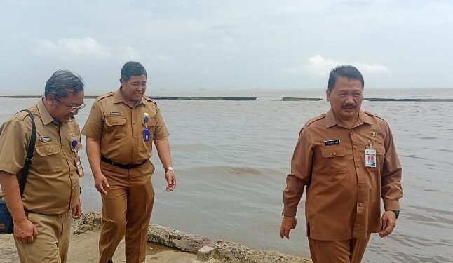 Atasi Pendangkalan, Muara Sungai Sambong Dikeruk demi Kelancaran Kapal dan Cegah Banjir