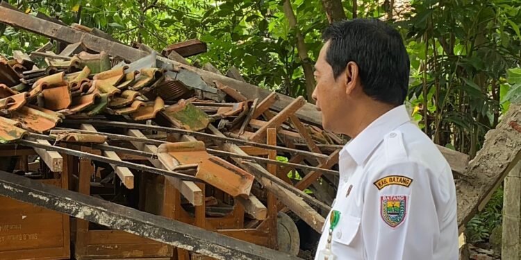 Wakil Bupati Batang Tinjau Gedung SLB Roboh