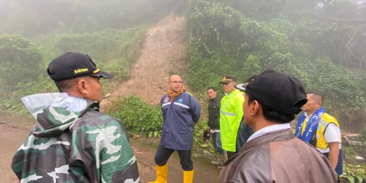 Bupati Batang Siapkan Relokasi Warga Terdampak Longsor Pranten