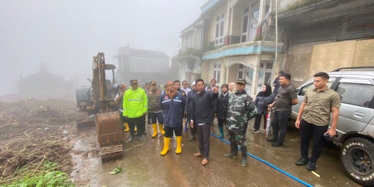 Bupati Batang Siapkan Relokasi Warga Terdampak Longsor Pranten