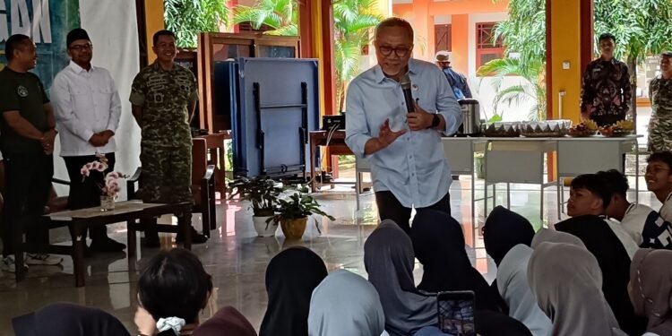 Penuhi Gizi MBG, Zulhas Targetkan Ribuan Tambak