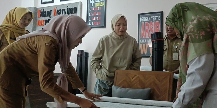 Dekranasda Batang Pastikan Motif Batik Rifa’iyah Terjaga Keasliannya