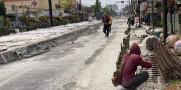 Sehari 70 Ton Aspal, Lubang Pantura Batang–Pemalang Dikebut