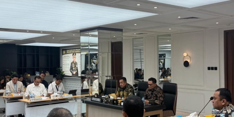 Putus Rantai Tengkulak, Polri Fasilitasi Permodalan KUR dan Penyerapan Bulog bagi Petani Jagung*