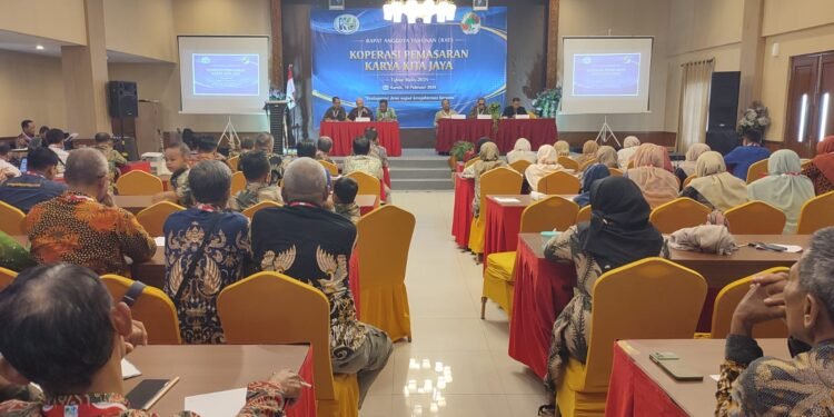 RAT 2025: Momentum Kebangkitan dan Semangat Baru Anggota Koperasi Pemasaran Karya Kita Jaya