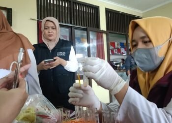 Dinkes Batang Kerahkan Petugas Labkesda Cek Pangan Berpengawet