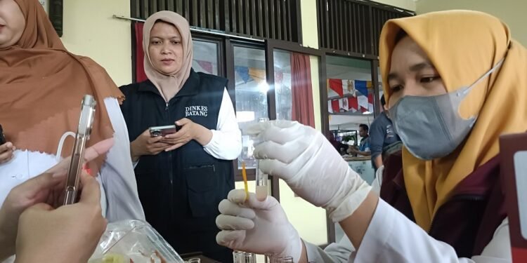 Dinkes Batang Kerahkan Petugas Labkesda Cek Pangan Berpengawet