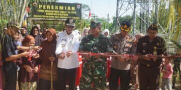 Resmi Ditutup Dandim, Wabup Batang Berharap Masyarakat Merasakan Manfaat Hasil Program TMMD