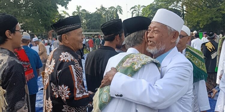 Lebaran Duluan, Warga Muhammadiyah Batang Junjung Toleransi