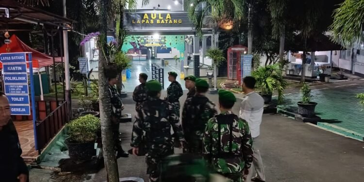Kodim 0736/Batang Laksanakan Patroli ke Lapas Kelas IIB, Pastikan Keamanan Hari Raya Idul Fitri