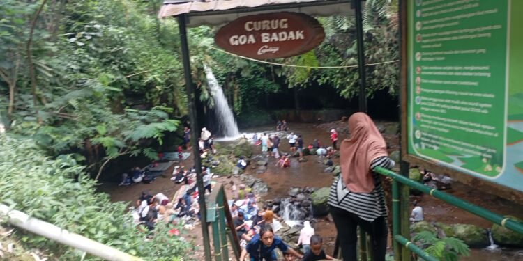 Libur Pasca Lebaran, Wisata Alam Capolaga Subang Diserbu Ribuan Pengunjung