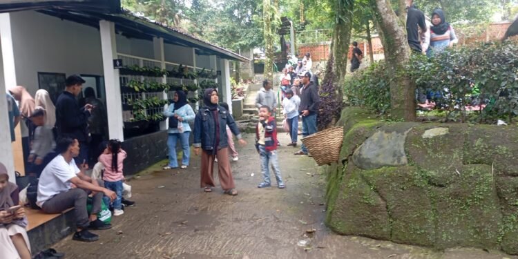 Libur Pasca Lebaran, Wisata Alam Capolaga Subang Diserbu Ribuan Pengunjung