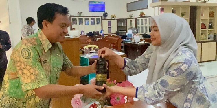 Siap Pecahkan Rekor Muri, Diskominfo Batang Kumpulkan 59 Liter Minyak Jelantah