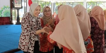 Halal Bihalal, Faelasufa Ajak Para Istri Pastikan Suami Benar Kala Bertugas