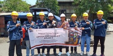 Kebutuhan Operator Forklift Meningkat, Disnaker Batang Kirimkan Warga Ikuti Pelatihan