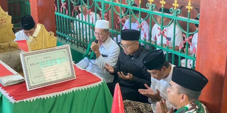 Ziarah Makam Bupati Pertama, Rangkaian Awal Peringatan HUT Ke-60 Kabupaten Batang