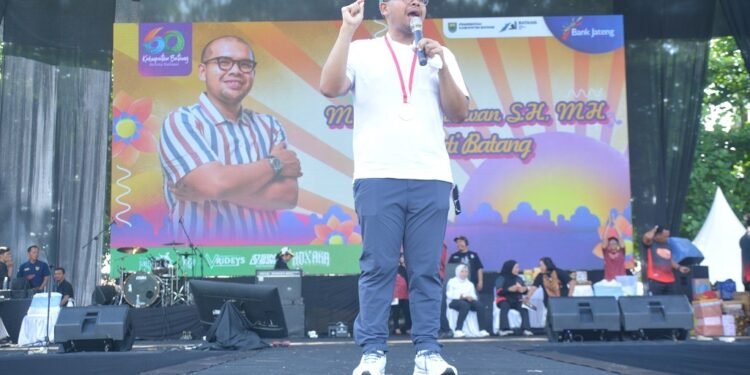 Pemkab Batang Ukir Rekor MURI, Tari Babalu 1.000 Penari dan 10.000 Liter Minyak Jelantah