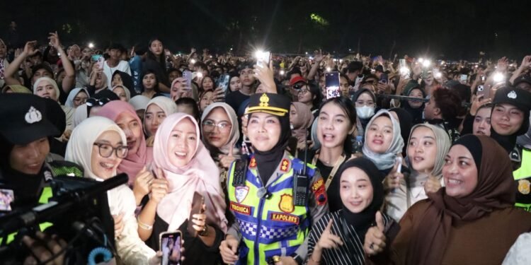 Aparat Gabungan Sukses Amankan Konser NDX AKA di Batang, Situasi Tetap Kondusif