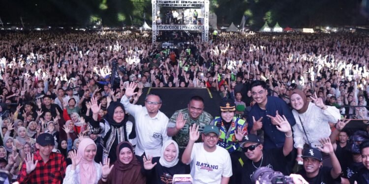 Aparat Gabungan Sukses Amankan Konser NDX AKA di Batang, Situasi Tetap Kondusif