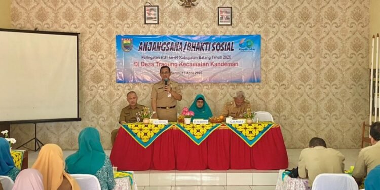 HUT Ke-60 Pemkab Batang, Dinsos Salurkan Bansos