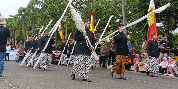 Kesakralan Tombak Kyai Abirawa di Tiap Gelaran Budaya Batang
