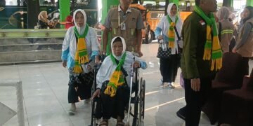 Tiba di Embarkasi Donohudan, Kloter 16 dan 17 segera Diskrining 
