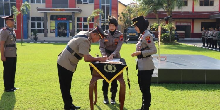 Empat Jabatan Strategis Polres Batang Berganti, Kapolres Tekankan Profesionalitas 