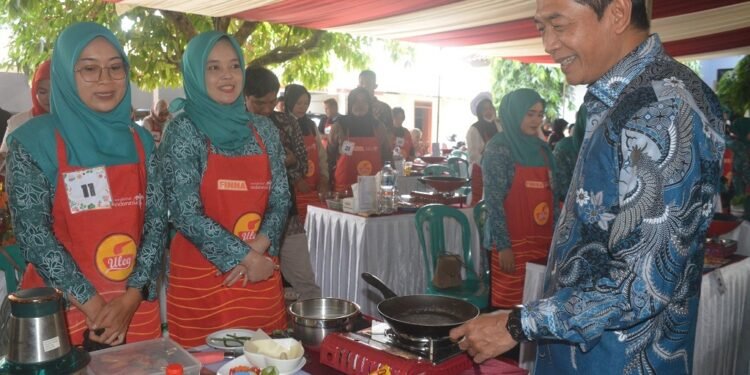 Pemkab Batang Gelar Festival Gemarikan, Dorong Konsumsi Ikan dan Cegah Stunting