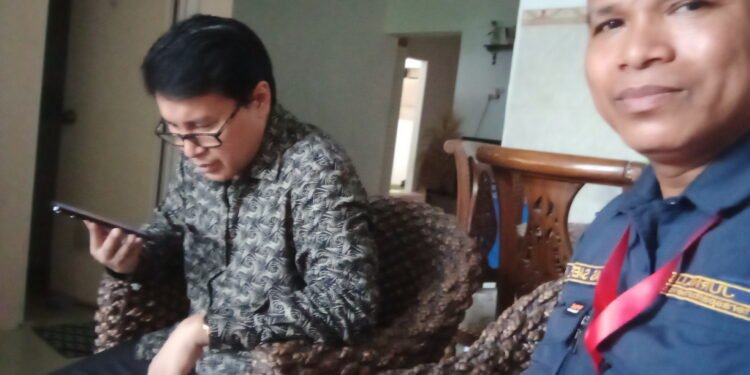 Kisah Inspiratif Mualaf Prof. Dr. Menachem Ali: Transformasi Intelektual dari Filolog Menuju Pendakwah Islam Yang Moderat Dan Revisionis