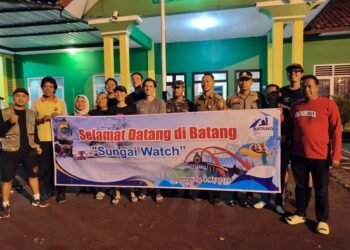 Komunitas Sungai Watch Singgah di Batang Untuk Edukasi Bersihkan Sungai