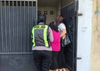 Polri Hadir Jaga Keamanan Ibadah Umat Kristiani di Kabupaten Batang 