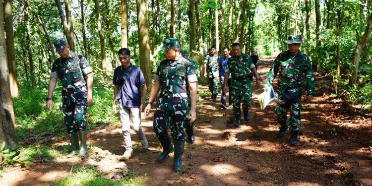 Danrem 071/Wijayakusuma Tinjau Lokasi Pembangunan Yonif TP di Batang