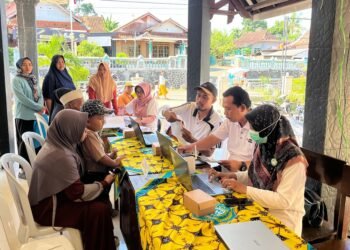 Cegah ISPA, Polsubsektor Kandeman Gelar CKG di Karanggeneng