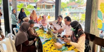 Cegah ISPA, Polsubsektor Kandeman Gelar CKG di Karanggeneng