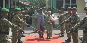 Dandim Batang Resmi Berganti, Suasana Haru Warnai Pamitan Letkol Inf Andhika Baroto di Hadapan Prajurit dan Persit