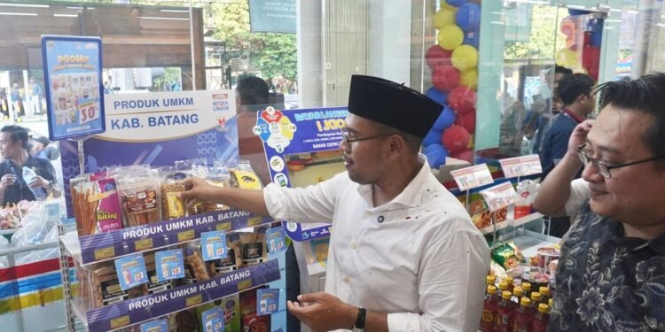 Bupati Batang Resmikan Indomaret Fresh, Produk UMKM Lokal Kini Masuk Gerai Modern