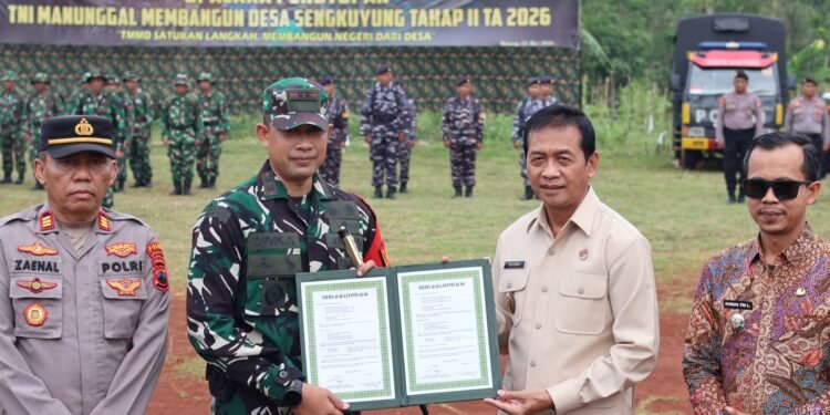 Penutupan TMMD Dandim 0736/Batang Bacakan Amanat Pangdam IV/Diponegoro