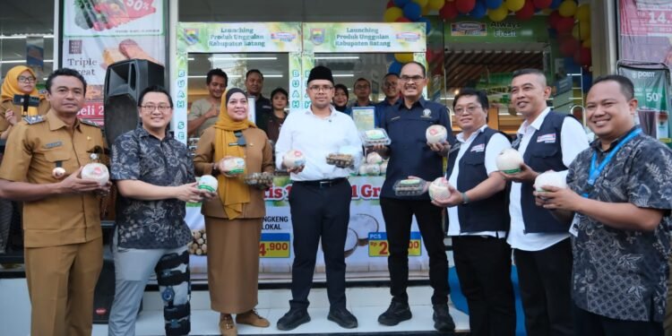 Bupati Batang Bawa Kelengkeng Petani Batang ke Pasar Nasional