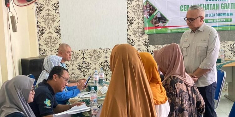 PLTU Batang dan Dinkes Gelar CKG untuk Warga