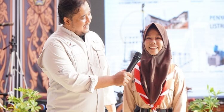 BPI Kenalkan Teknologi PLTU dan Pelestarian Lingkungan ke Pelajar SMPN 4 Batang