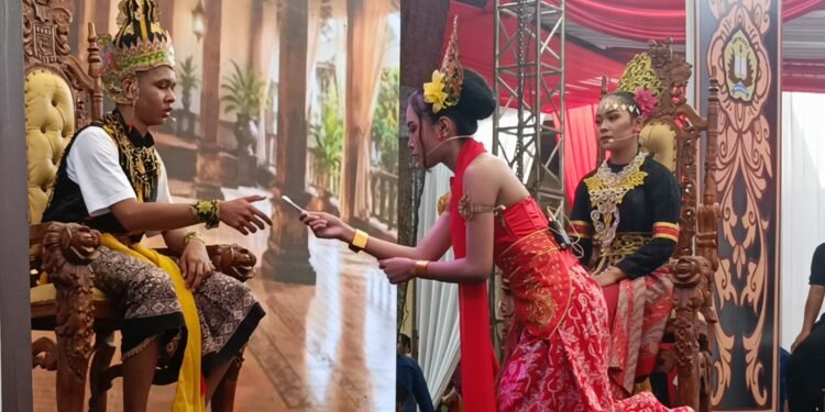 Tampilkan Seni Ketoprak, SMP 4 Batang Bersiap Menuju Sekolah Budaya