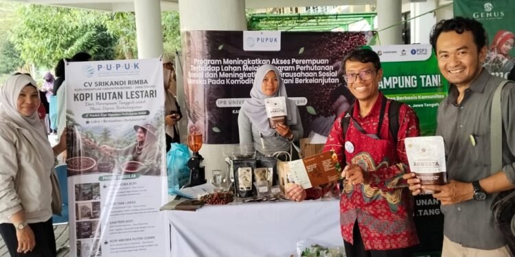 Bangun Jejaring Nasional, KUPS Perempuan Batang ikuti Seminar Internasional