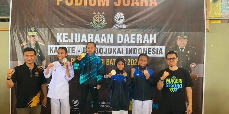 Gojukai Batang Raih 51 Medali di Kejurda Karate Se-Jateng