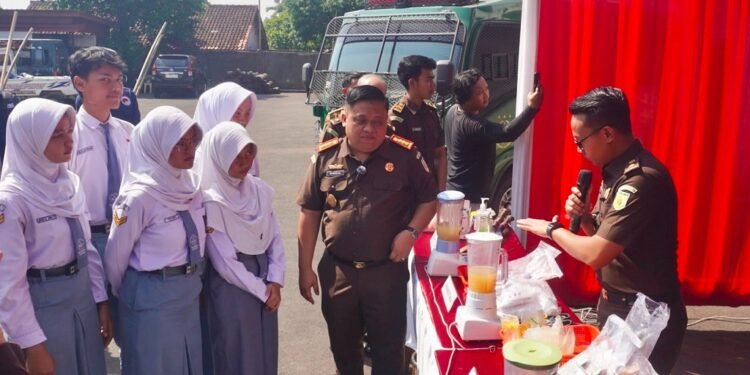 Kejari Batang Musnahkan Barang Bukti Perkara Berkekuatan Hukum Tetap